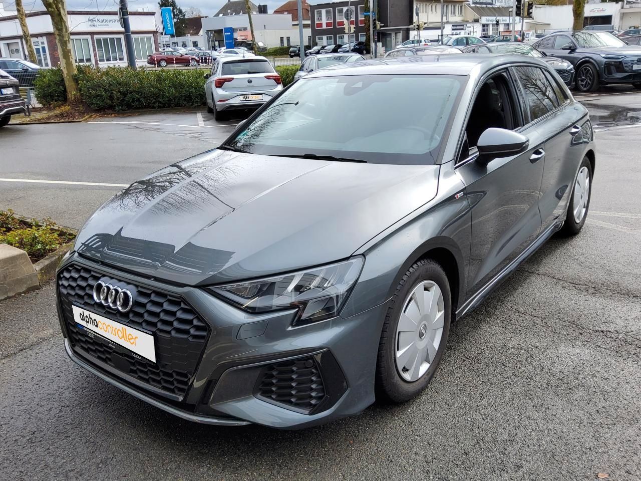 Fahrzeugabbildung Audi A3 Sportback 35 TFSI S tronic S line CarPlay|Nav