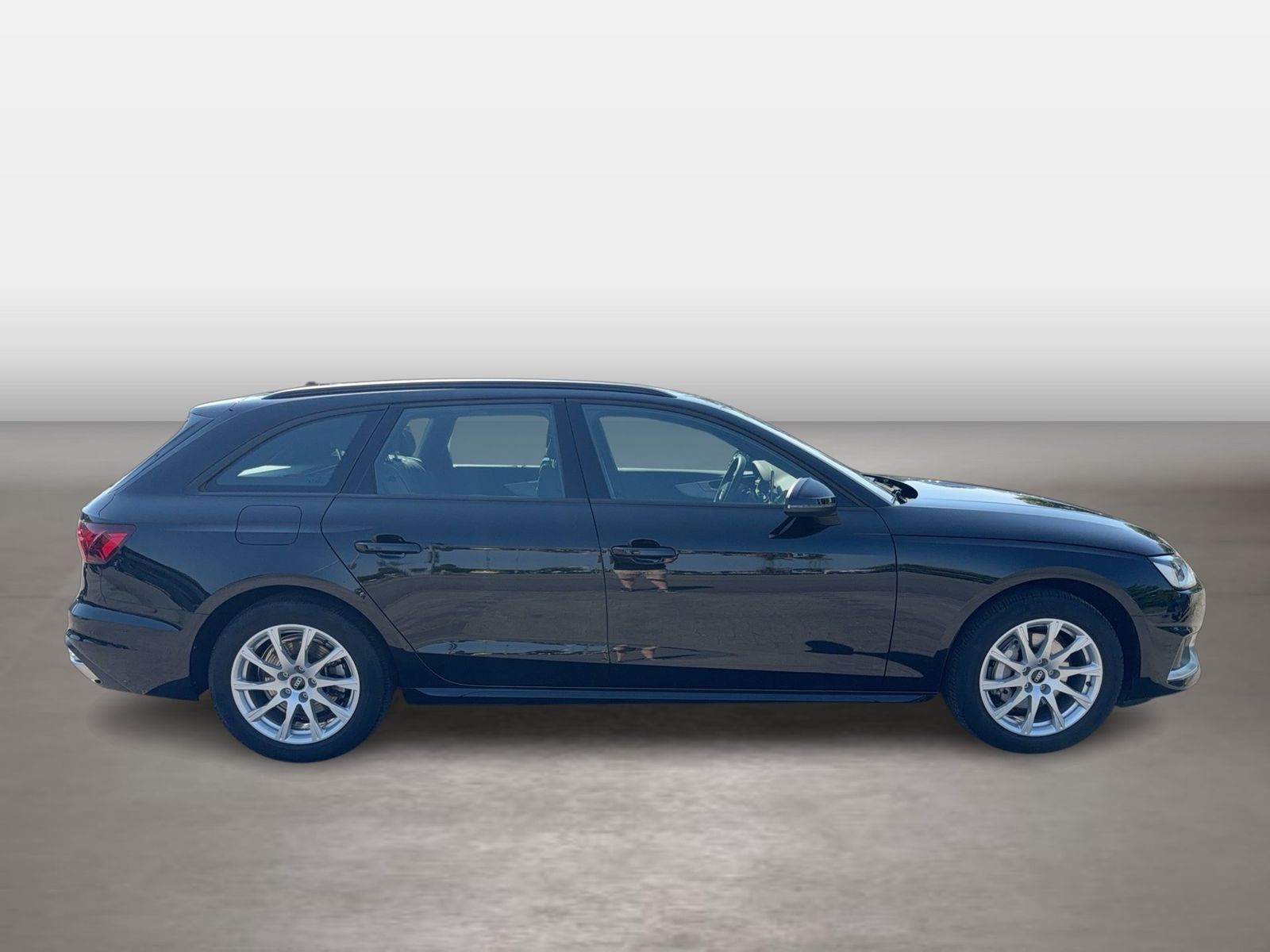 Fahrzeugabbildung Audi A4 Avant 40 TFSI quattro advanced 2 (Facelift)