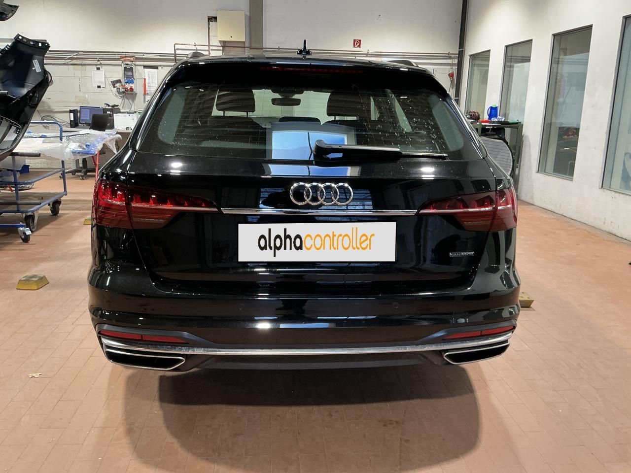 Fahrzeugabbildung Audi A4 Avant 40 TFSI quattro advanced 2 (Facelift)