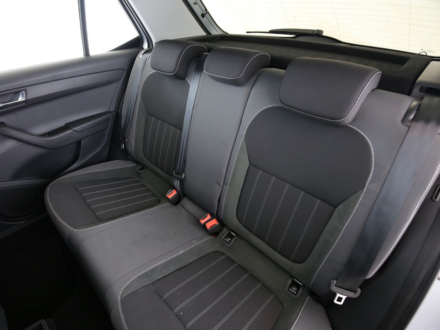 Fahrzeugabbildung SKODA Fabia 1.0 TSI Style Alcant.|Facelift|Kamera|PDC