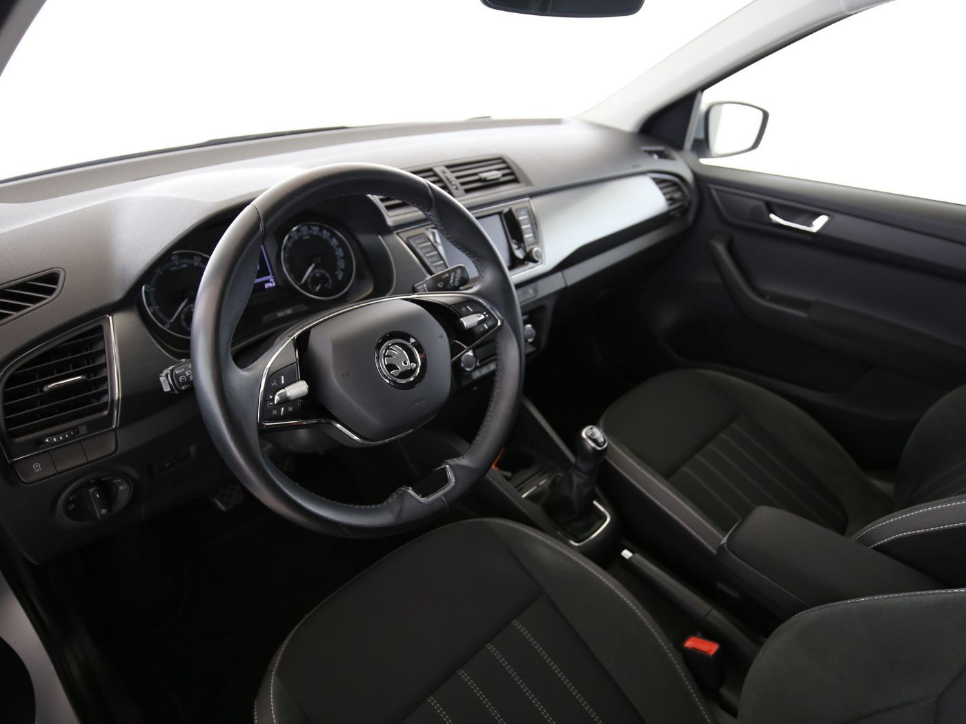 Fahrzeugabbildung SKODA Fabia 1.0 TSI Style Alcant.|Facelift|Kamera|PDC