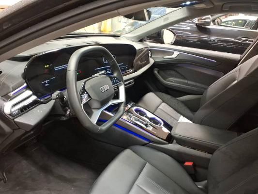 Fahrzeugabbildung Audi A6 Avant 2.0 TDI quattro S tronic B&O|AHK|HUD|LM