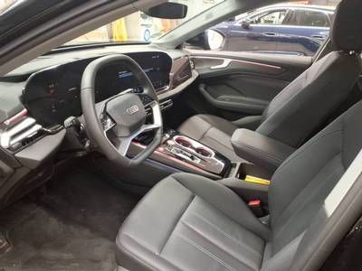 Fahrzeugabbildung Audi A6 Avant TDI quattro 150 kW S tronic B&O|AHK|HUD