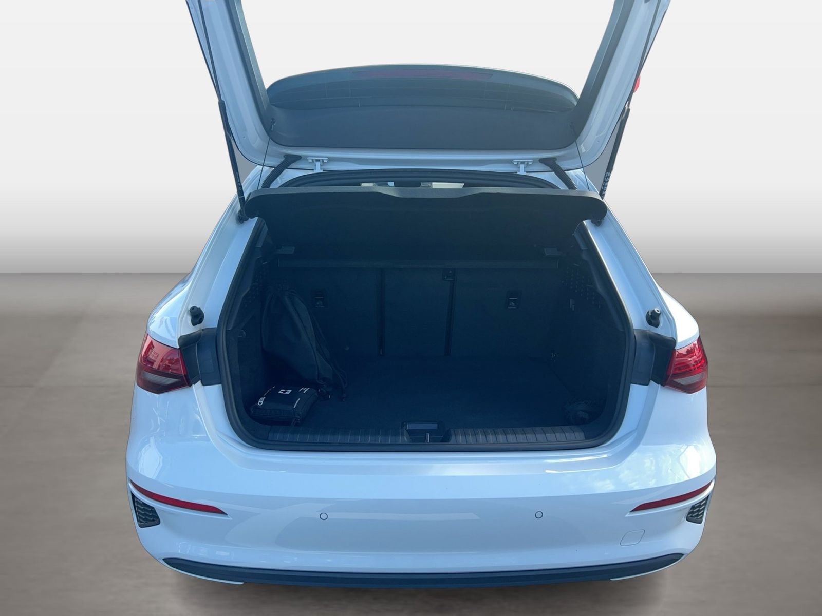 Fahrzeugabbildung Audi A3 Sportback 40 TFSI e S tronic ACC|Navi|KlimaA