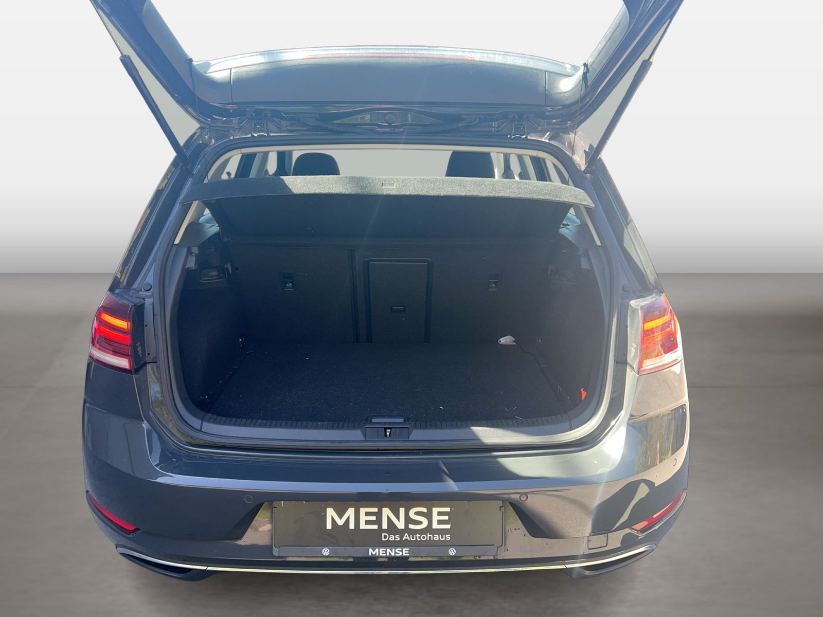 Fahrzeugabbildung Volkswagen Golf VII e-Golf CarPlay|LED|Navi|Facelift|KlimaA