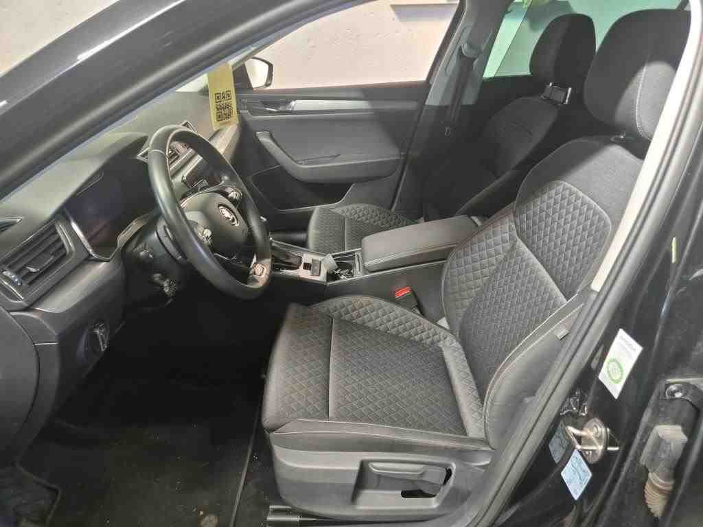 Fahrzeugabbildung SKODA Superb Combi 2.0 TDI Ambition Standhzg|4xSHZG|LM