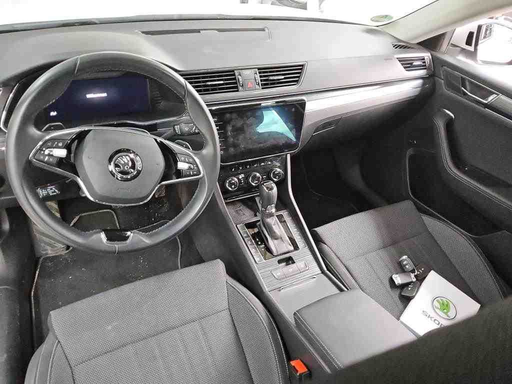 Fahrzeugabbildung SKODA Superb Combi Style 1.4l TSI iV 160kW 6-Gang-DSG