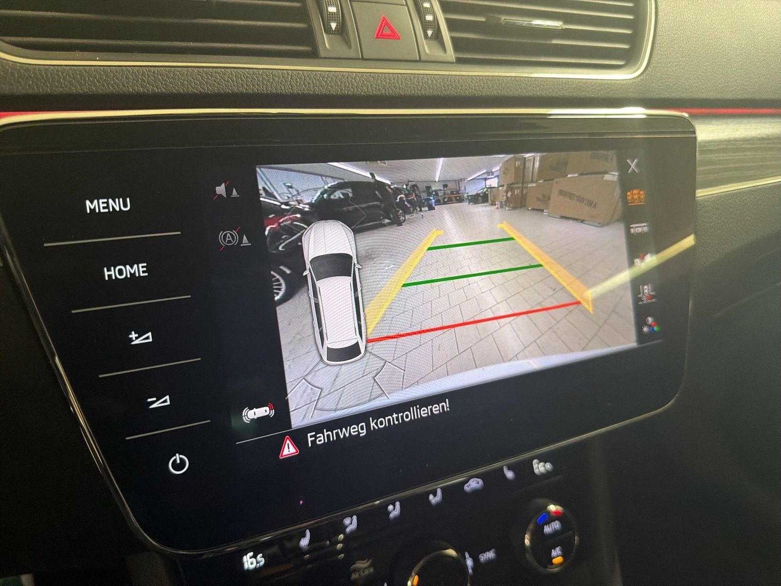 Fahrzeugabbildung SKODA Superb Combi Style 1.4l TSI iV 160kW 6-Gang-DSG