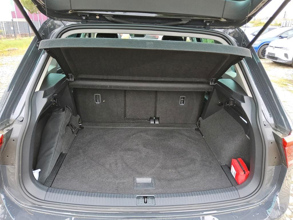 Fahrzeugabbildung Volkswagen Tiguan 2.0 TSI 4 Motion DSG Urban Sport CarPlay