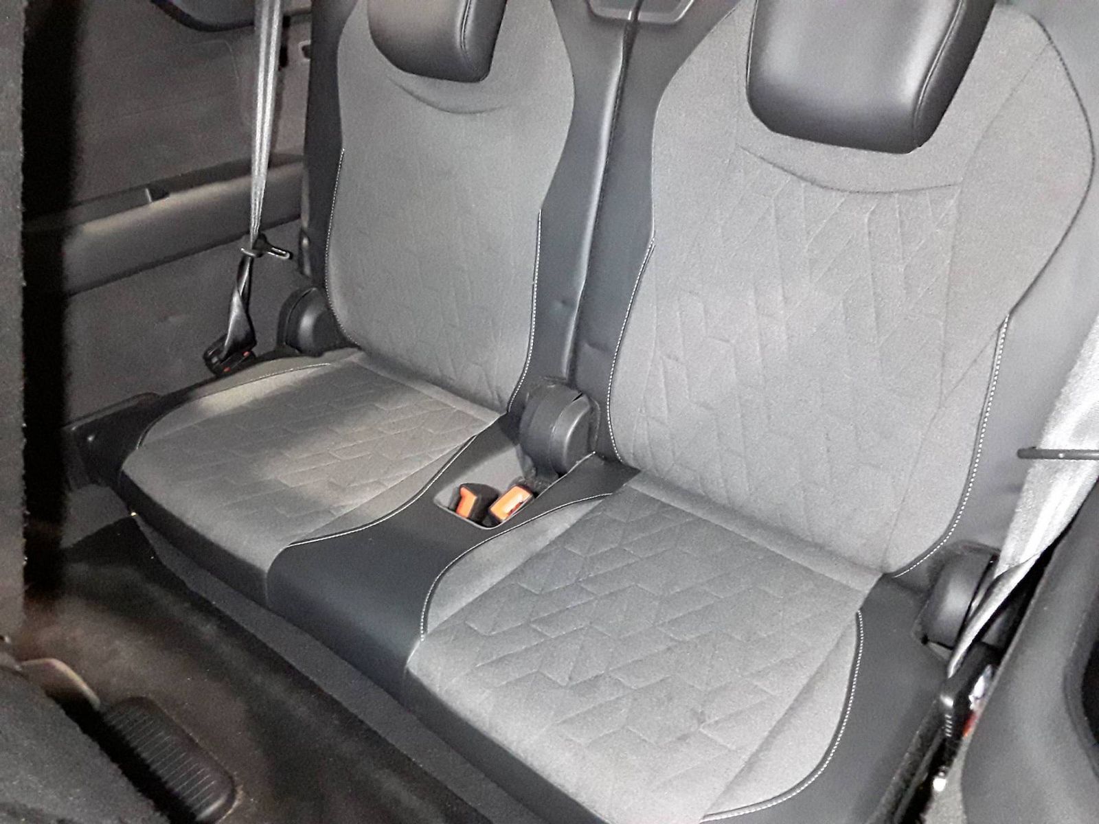 Fahrzeugabbildung Volkswagen Tayron 1.5 eTSI DSG Life IQ.Light|Matrix|CarPlay