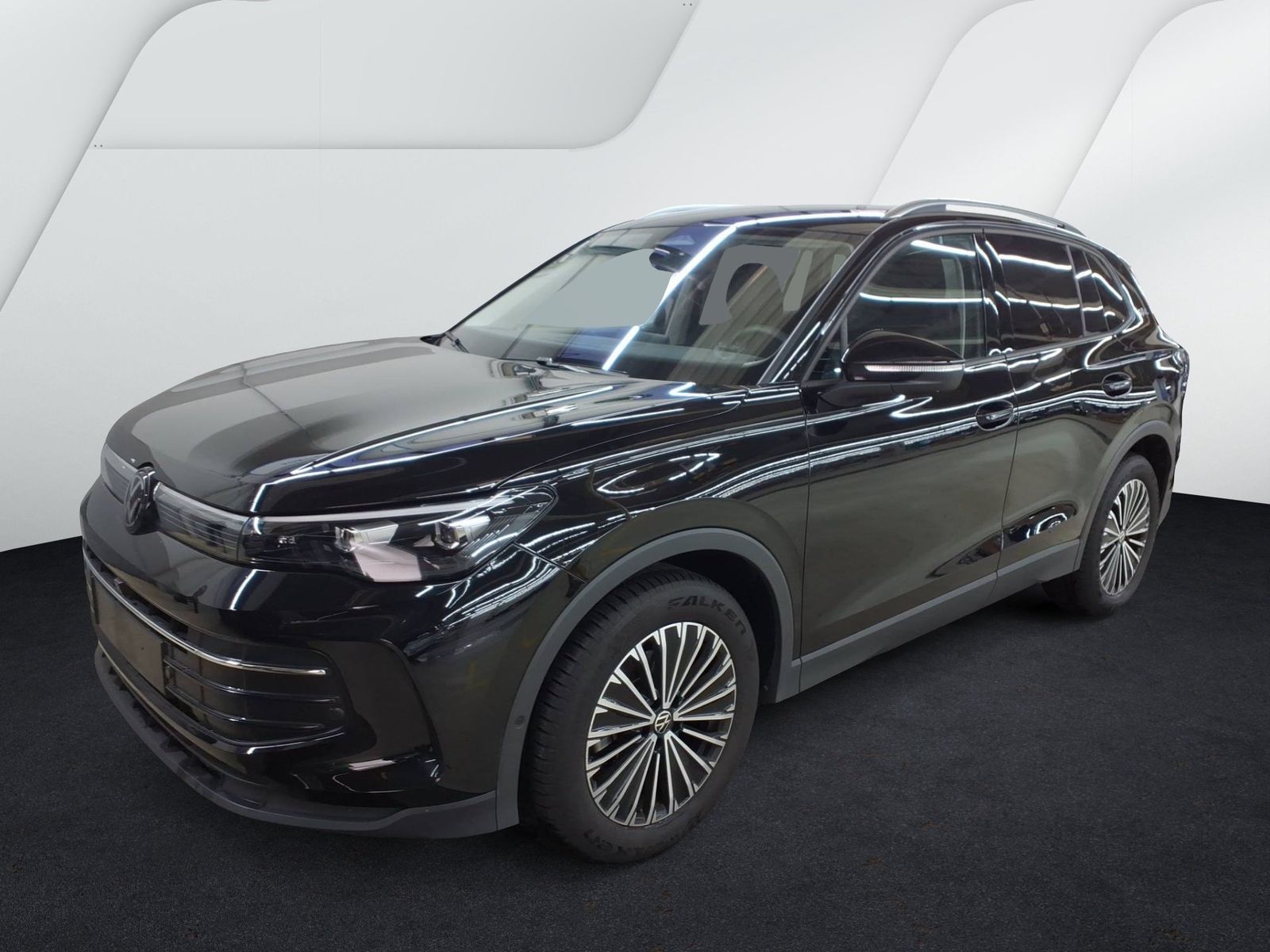 Fahrzeugabbildung Volkswagen Tiguan 1.5 eTSI DSG Goal Life CarPlay|AHK|ACC|LM