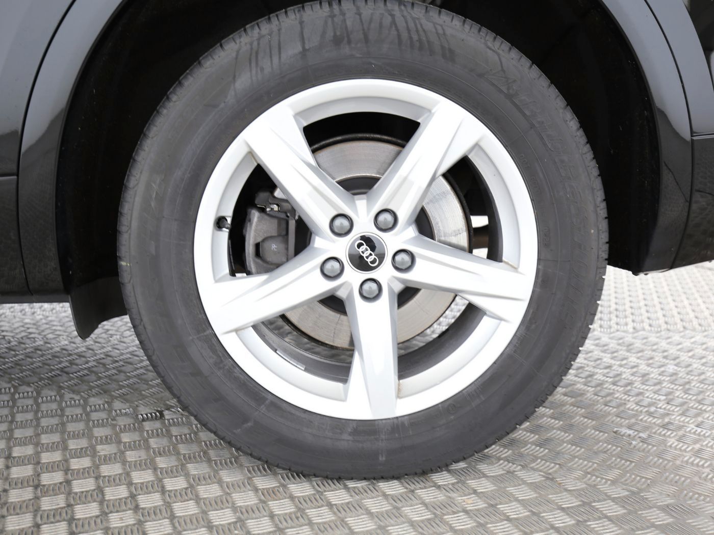 Fahrzeugabbildung Audi Q5 50 TDI quattro S line 2023 (Facelift) Matrix