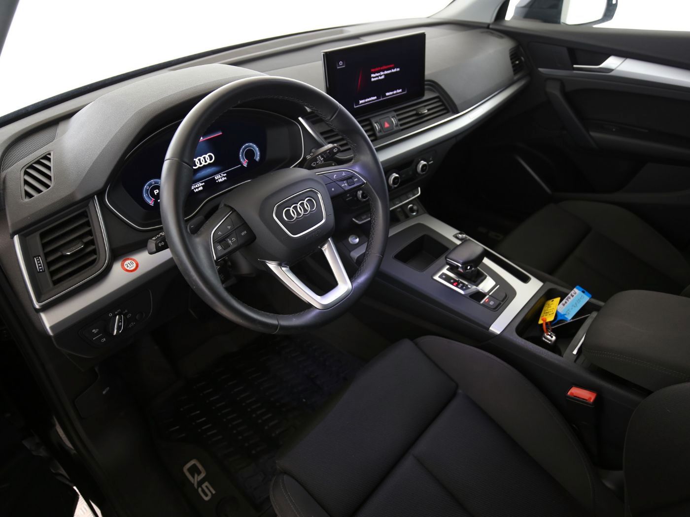Fahrzeugabbildung Audi Q5 50 TDI quattro S line 2023 (Facelift) Matrix
