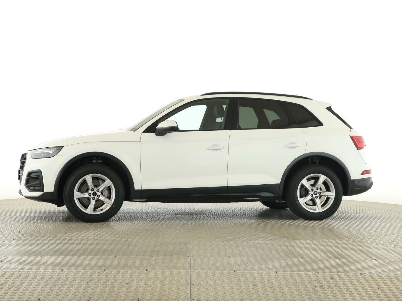 Fahrzeugabbildung Audi Q5 40 TDI quattro S tronic advanced AHK|HUD|ACC