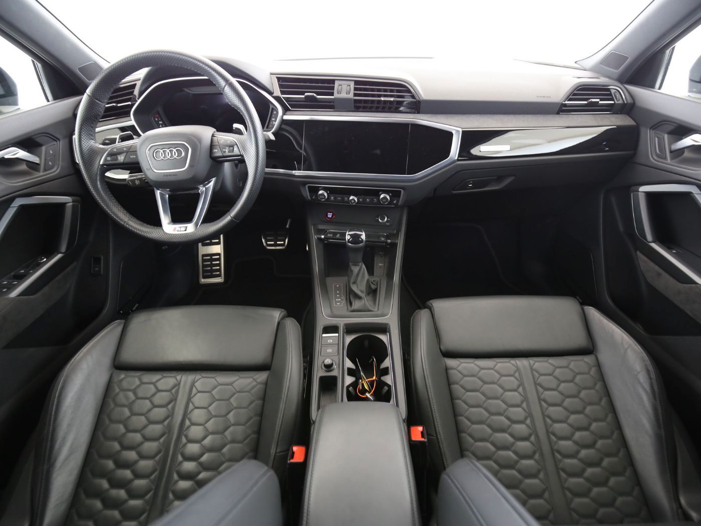 Fahrzeugabbildung Audi RS Q3 Sportback 2.5 TFSI quattro 2023 CarPlay|LM