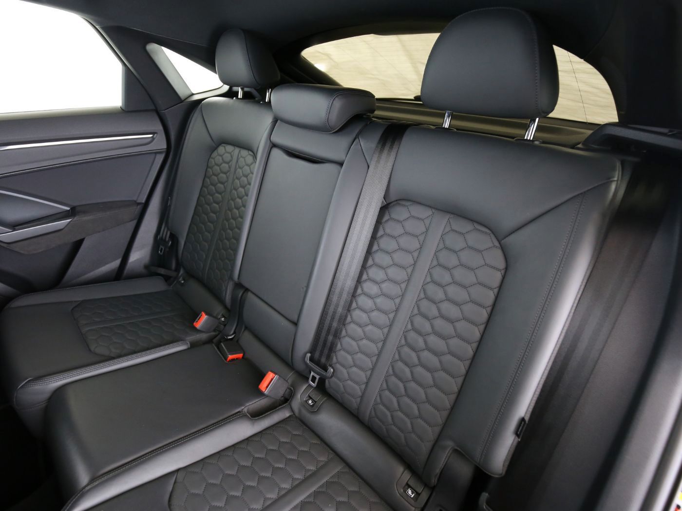 Fahrzeugabbildung Audi RS Q3 Sportback 2.5 TFSI quattro 2023 CarPlay|LM