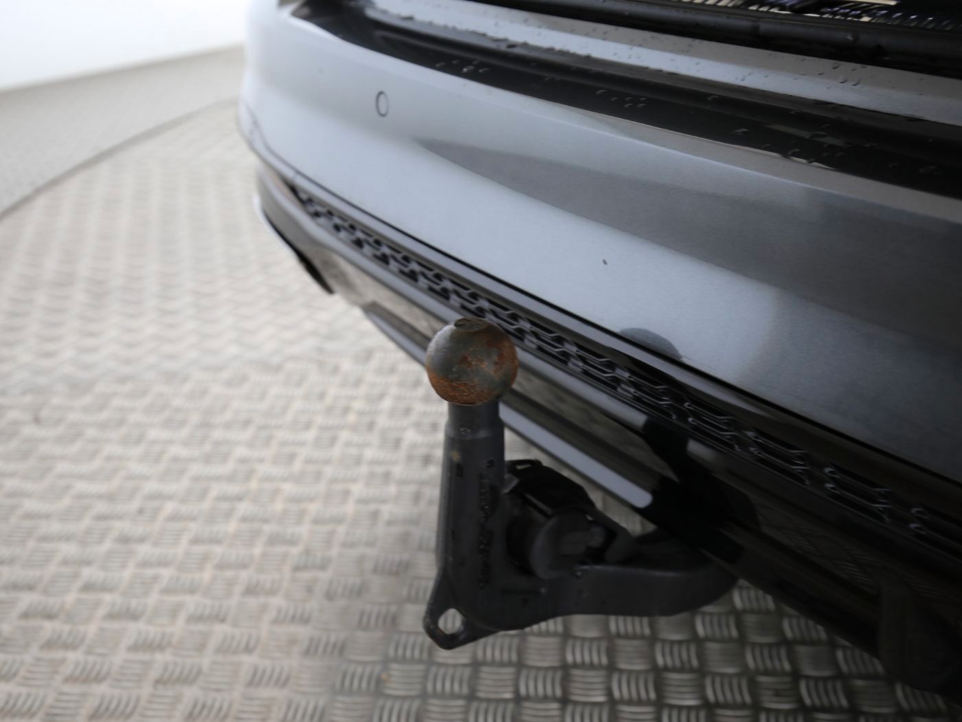 Fahrzeugabbildung Audi A4 Avant 40 TFSI quattro S line 202 (Facelift)