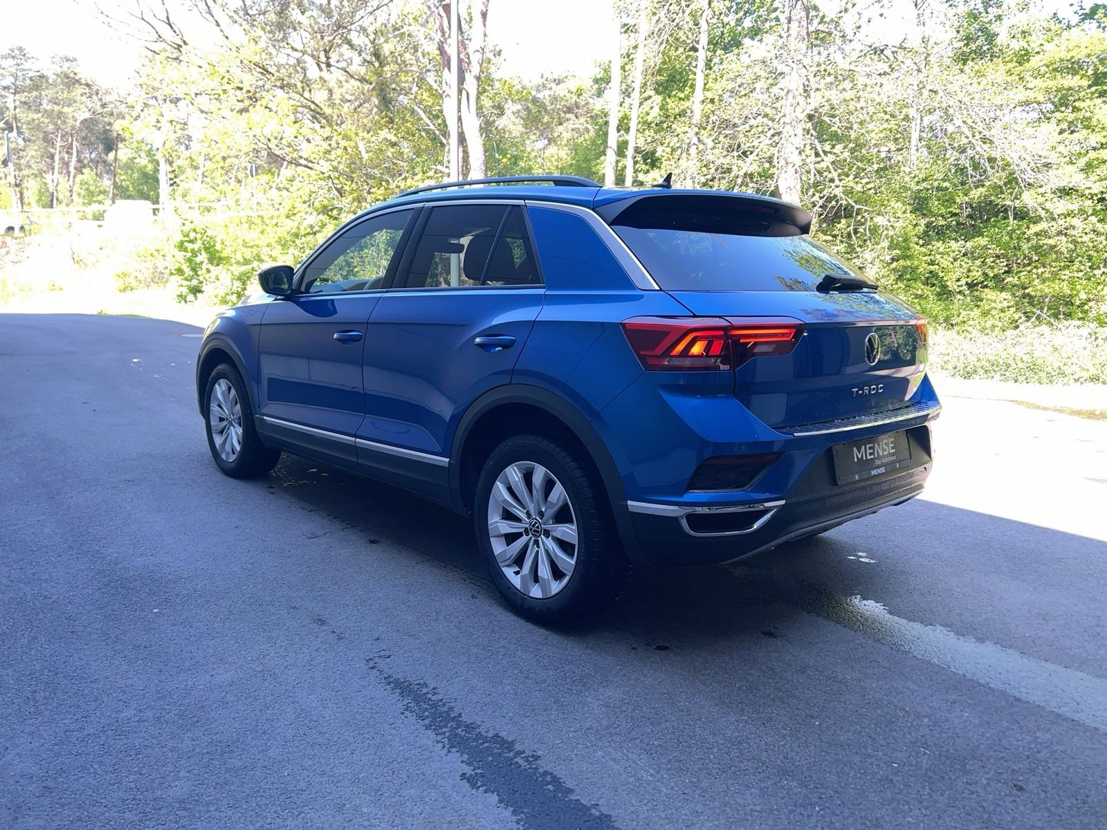 Fahrzeugabbildung Volkswagen T-Roc 2.0 TDI DSG Sport CarPlay|AHK|Standhzg|ACC