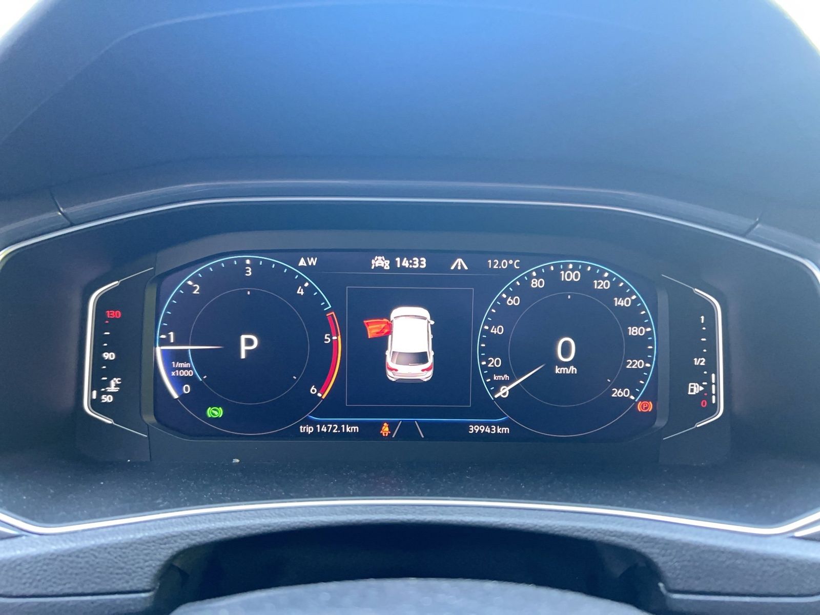 Fahrzeugabbildung Volkswagen T-Roc 2.0 TDI DSG Sport CarPlay|AHK|Standhzg|ACC