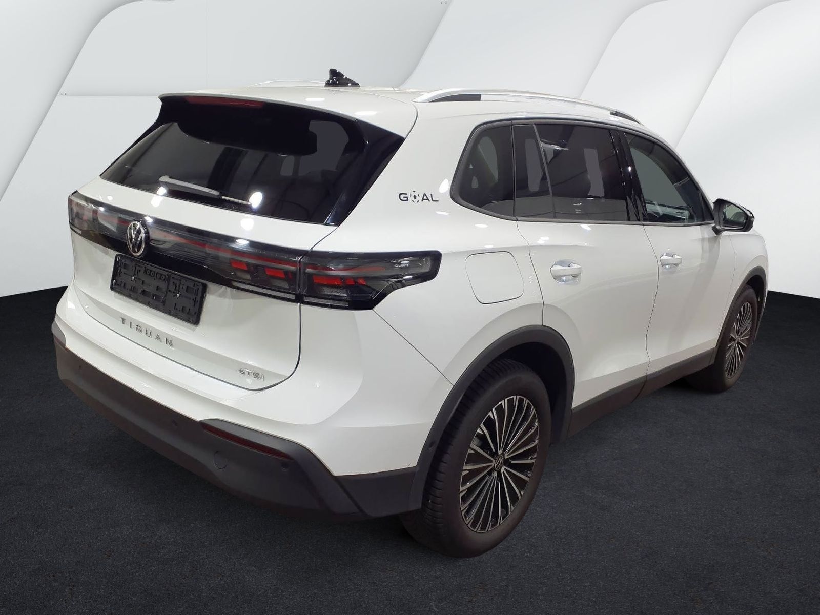 Fahrzeugabbildung Volkswagen Tiguan 1.5 eTSI DSG Life Goal CarPlay|AHK|ACC|LM