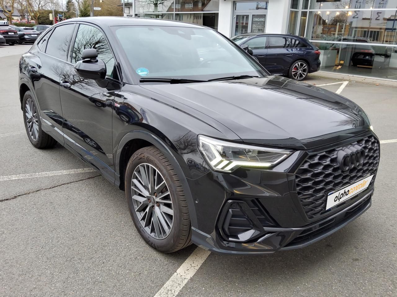 Fahrzeugabbildung Audi Q3 Sportback 35 TDI S line 2024 CarPlay|AHK|LED