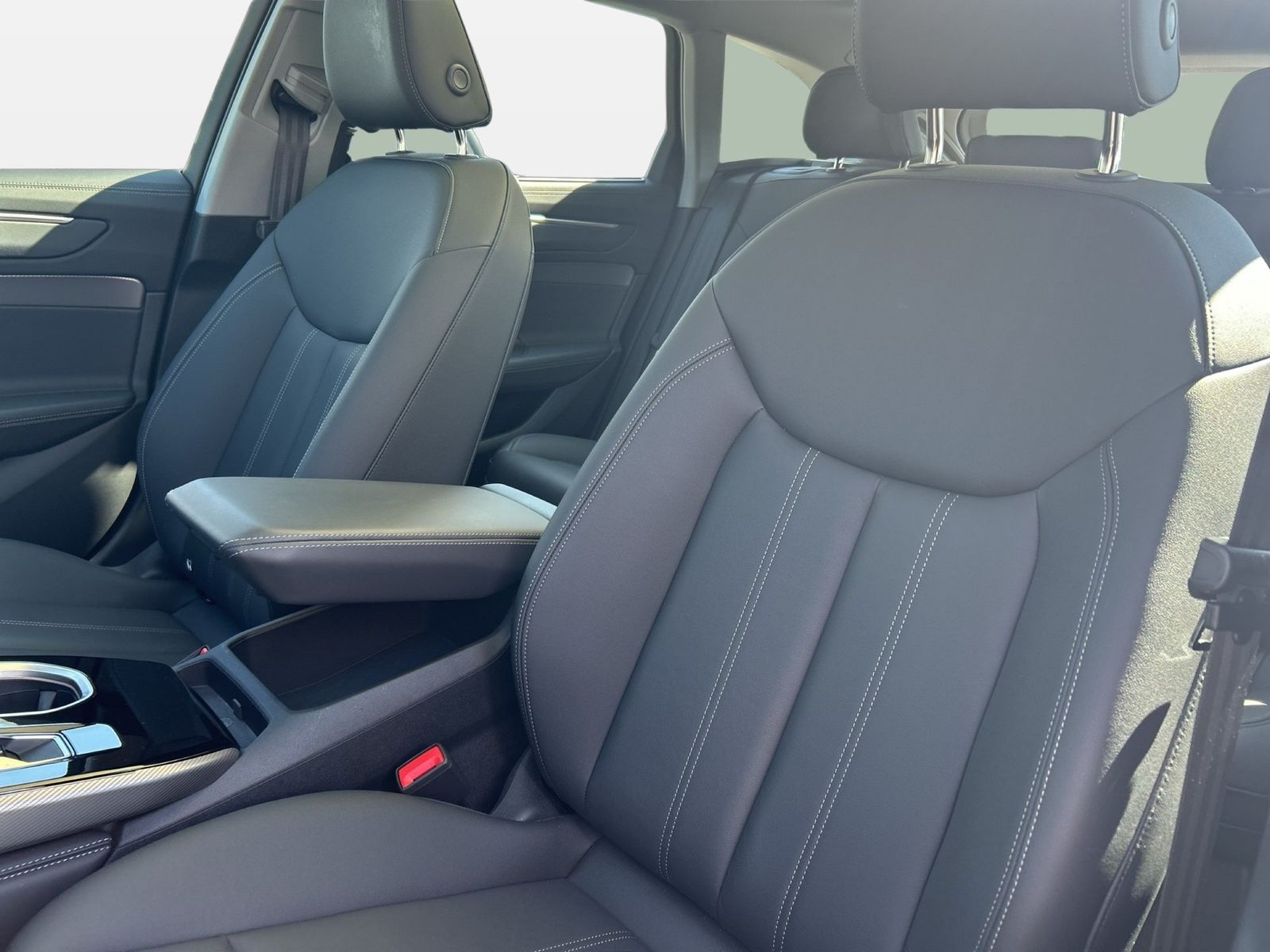 Fahrzeug autohaus mense Fahrzeugabbildung Audi A6 Avant TDI quattro 150 kW S tronic B&O|AHK|HUD - mit KI generiert/bearbeitet