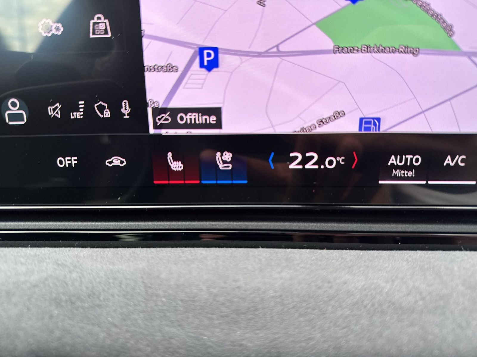 Fahrzeugabbildung Audi A6 Avant e-tron quattro 315 kW B&O|AHK|HUD|Luft - mit KI generiert/bearbeitet