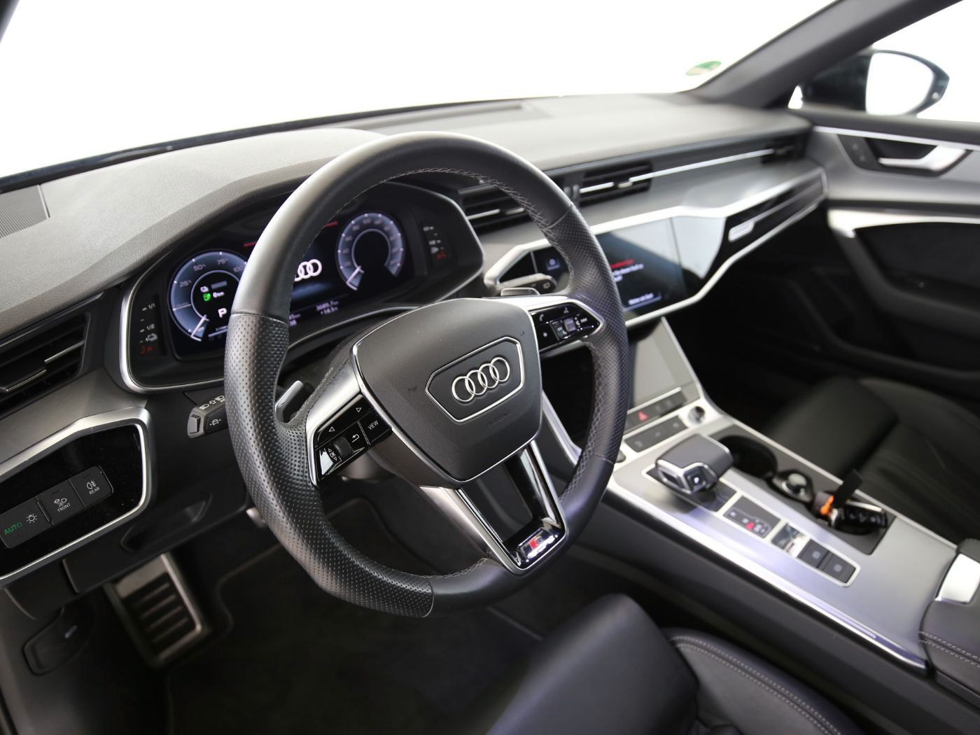 Fahrzeugabbildung Audi A6 Avant 55 TFSI e quattro sport Matrix|B&O|ACC
