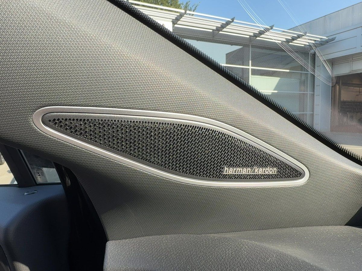 Fahrzeug autohaus mense Fahrzeugabbildung Volkswagen ID.4 GTX 4MOTION 79 kWh 1-Gang-Automatik Matrix - mit KI generiert/bearbeitet