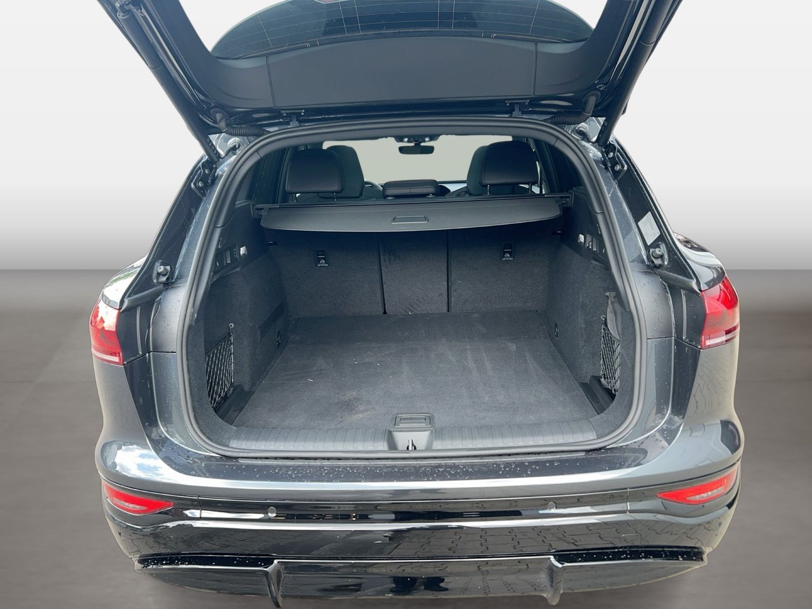 Fahrzeug autohaus mense Fahrzeugabbildung Audi SQ6 e-tron quattro Tech pro HUD|Luft|Pano|4xSHZG