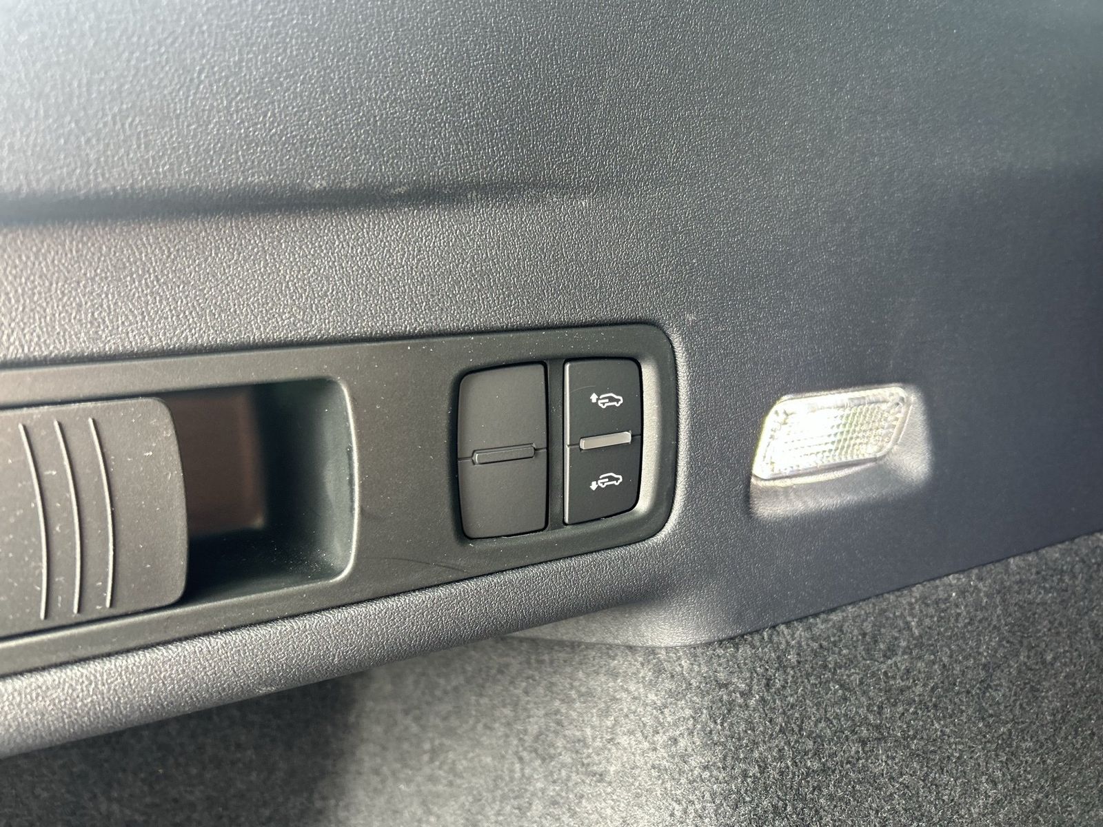 Fahrzeug autohaus mense Fahrzeugabbildung Audi SQ6 e-tron quattro Tech pro HUD|Luft|Pano|4xSHZG