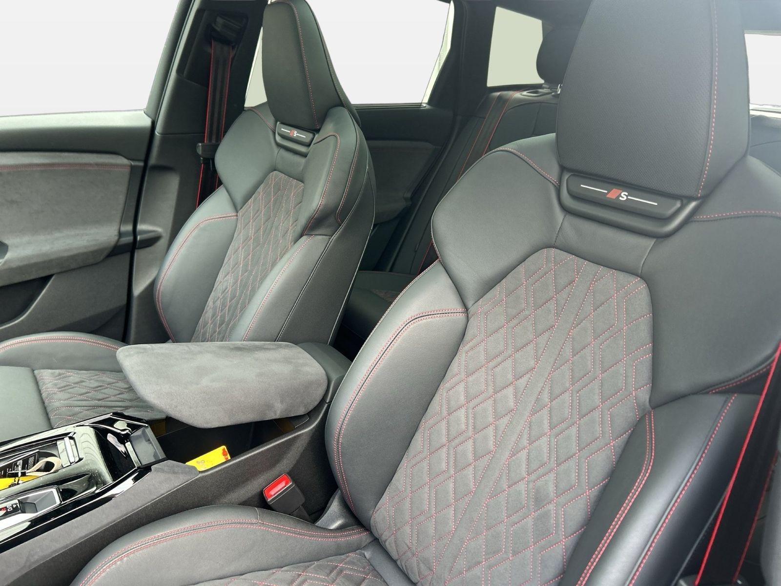 Fahrzeug autohaus mense Fahrzeugabbildung Audi SQ6 e-tron quattro Tech pro HUD|Luft|Pano|4xSHZG