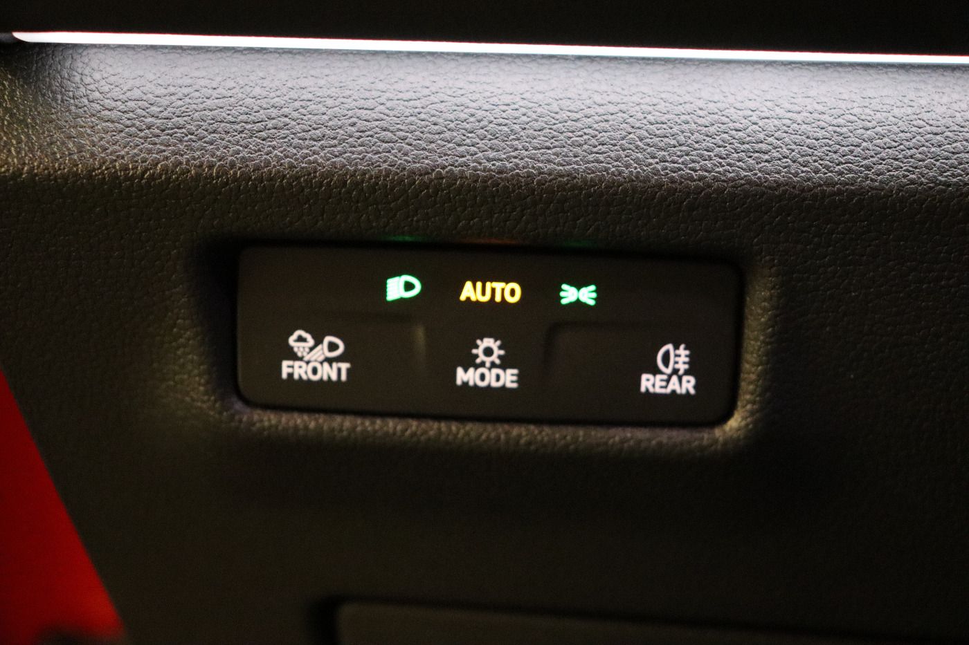 Fahrzeug autohaus mense Fahrzeugabbildung Volkswagen Tiguan 2.0 TDI DSG R-Line AHK 4xSHZG