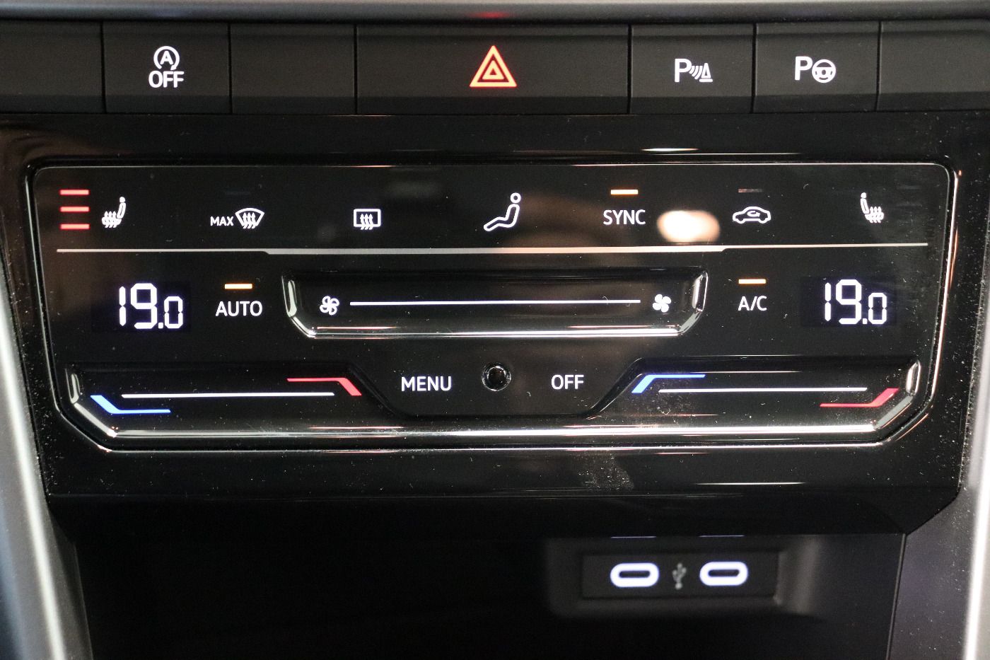 Fahrzeugabbildung Volkswagen T-Roc 1.0 TSI Life CarPlay|LED|Navi|VirtualCP|PD