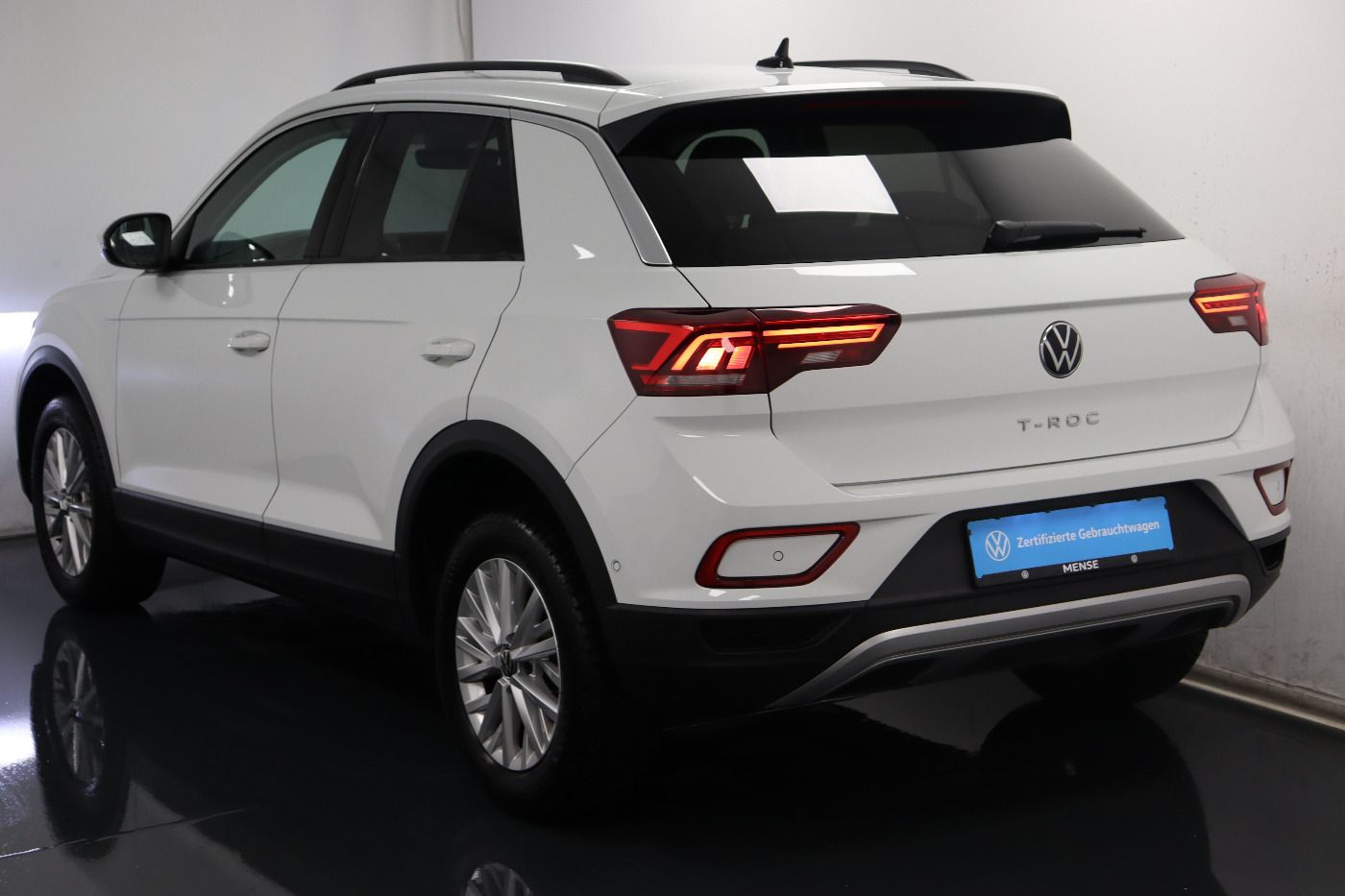 Fahrzeugabbildung Volkswagen T-Roc 1.0 TSI Life CarPlay|LED|Navi|VirtualCP|PD