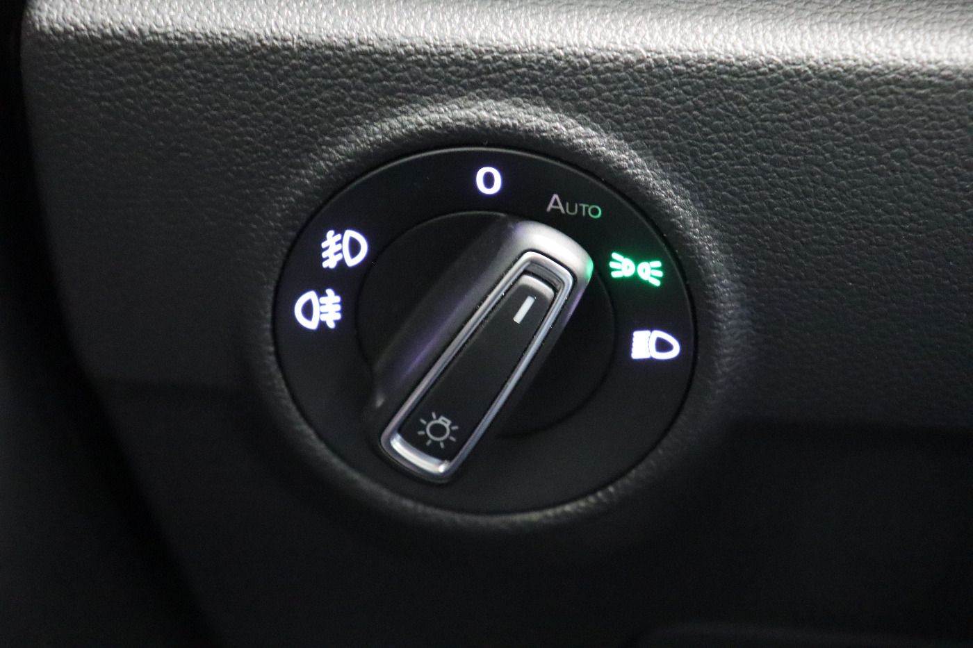 Fahrzeug autohaus mense Fahrzeugabbildung Volkswagen T-Roc Cabriolet 1.5 TSI DSG R-Line Beats|CarPlay