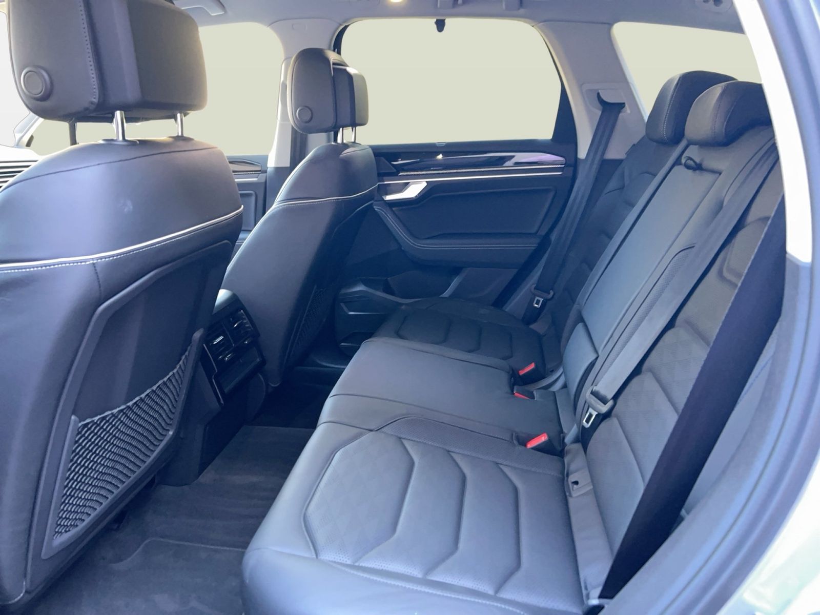 Fahrzeugabbildung Volkswagen Touareg 3.0 TDI 4 Motion tiptronic Elegance AHK