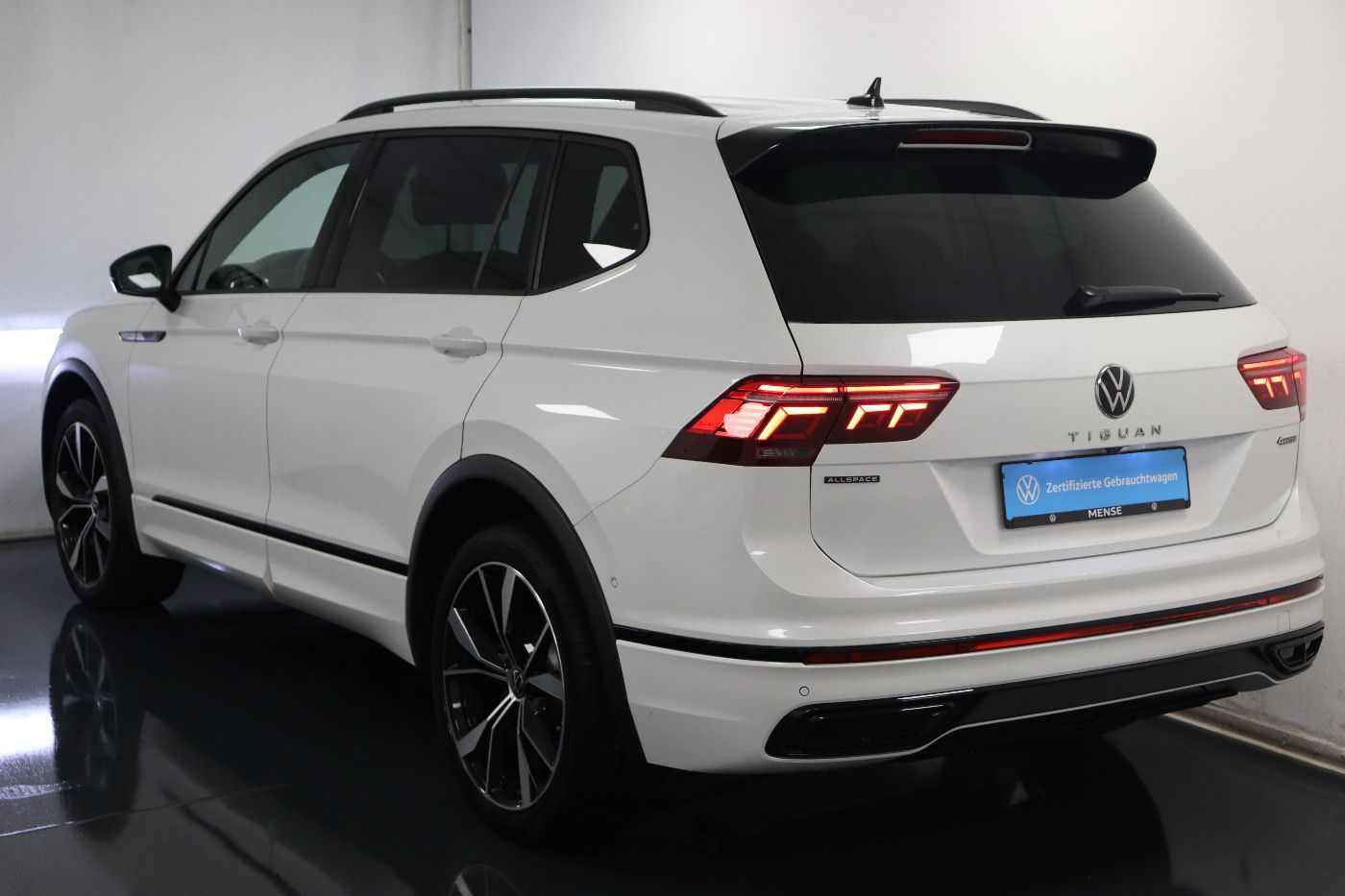 Fahrzeug autohaus mense Fahrzeugabbildung Volkswagen Tiguan Allspace 2.0 TDI DSG 4M R line AHK