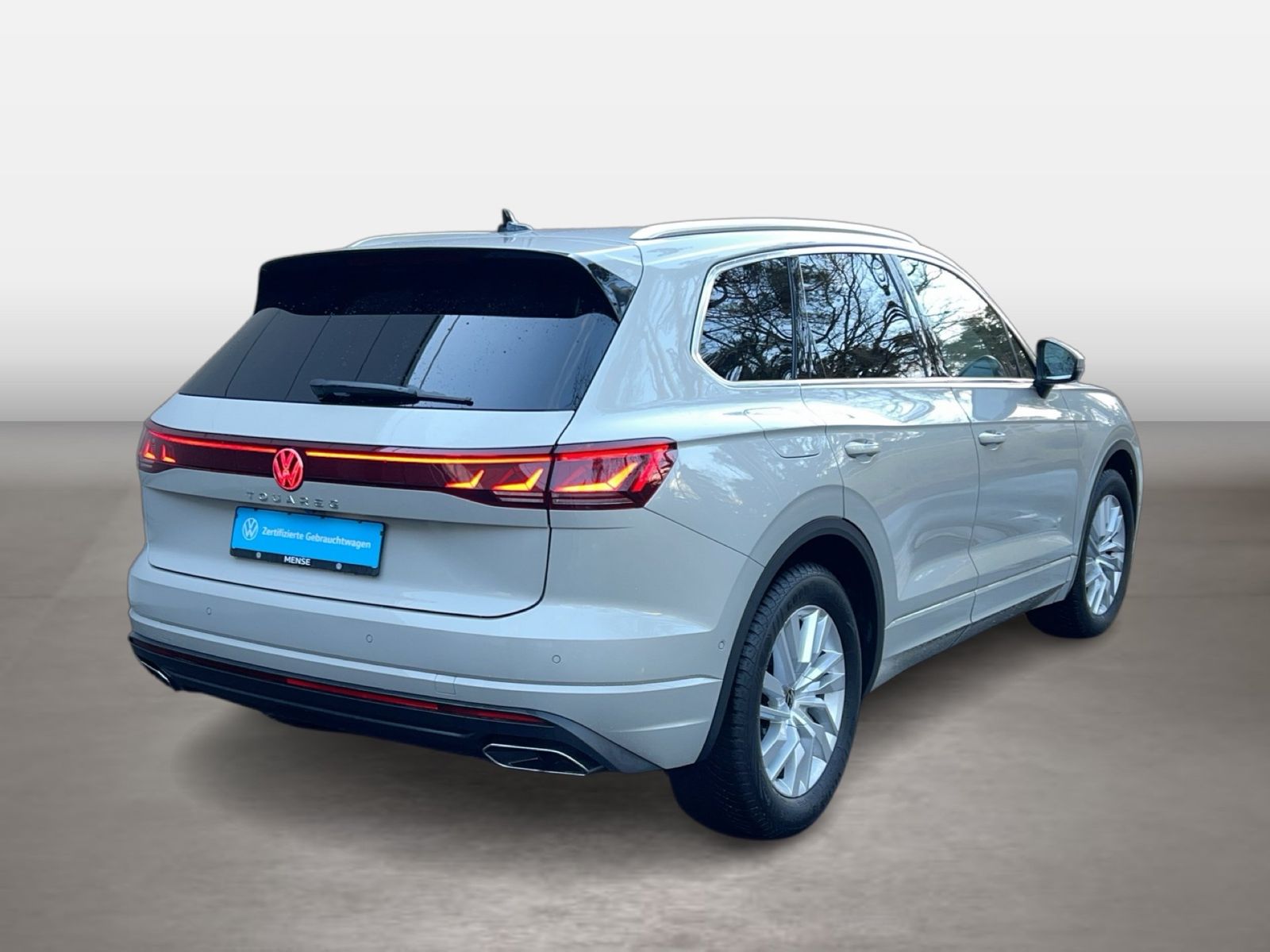 Fahrzeugabbildung Volkswagen Touareg 3.0 TDI 4Motion Elegance IQ.Light|AHK