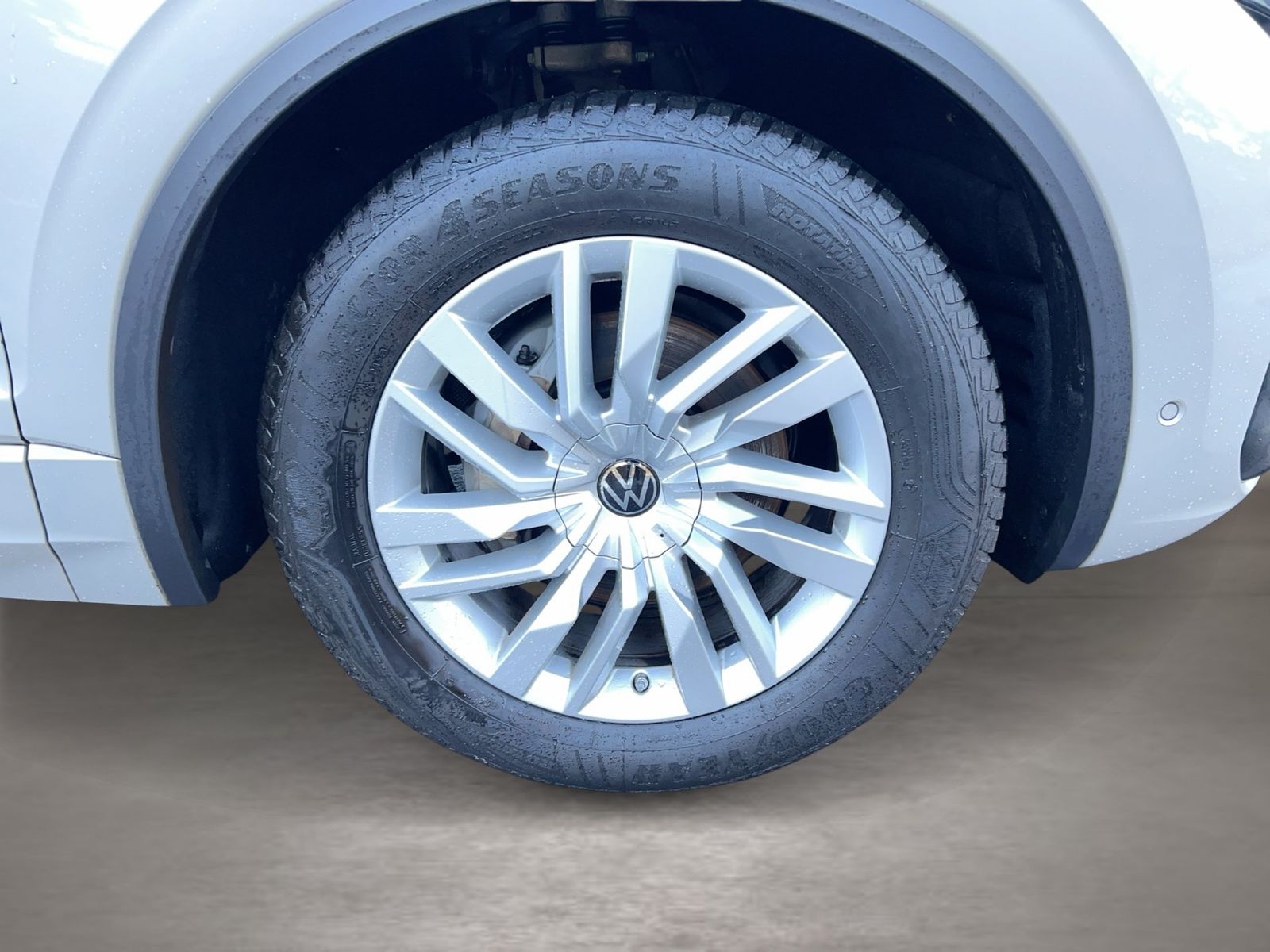 Fahrzeugabbildung Volkswagen Touareg 3.0 TDI 4Motion Elegance IQ.Light|AHK