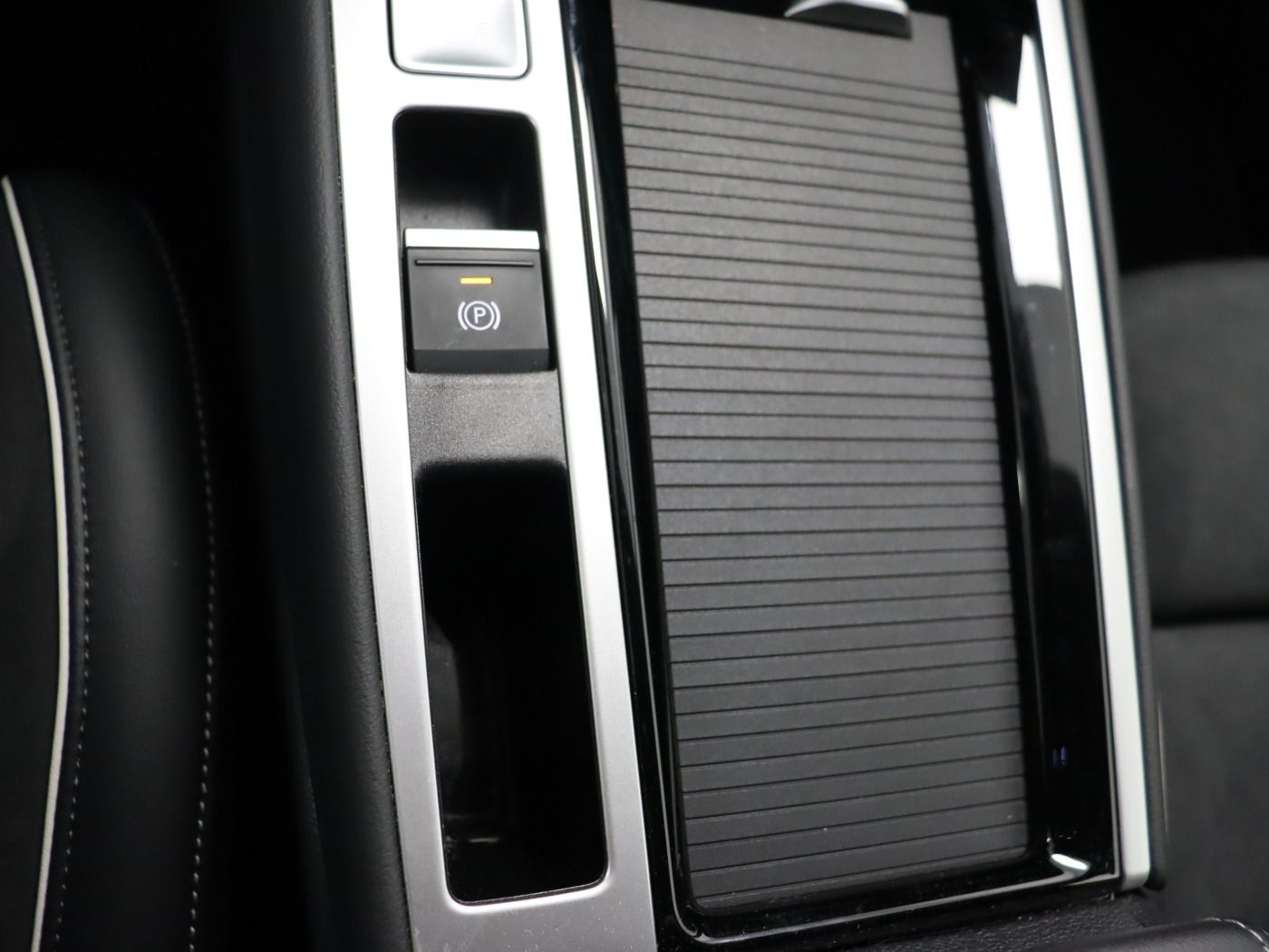 Fahrzeug autohaus mense Fahrzeugabbildung Volkswagen Passat Variant 2.0 TDI DSG Elegance IQ.Light|AHK