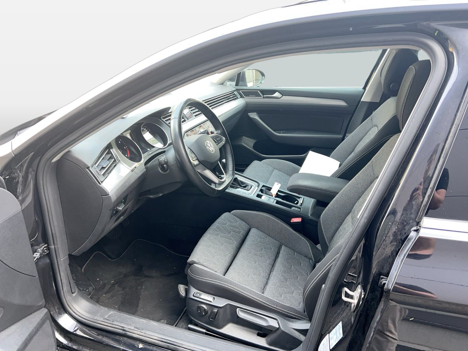 Fahrzeugabbildung Volkswagen Passat Variant 2.0 TDI DSG Business IQ.Light|h/k