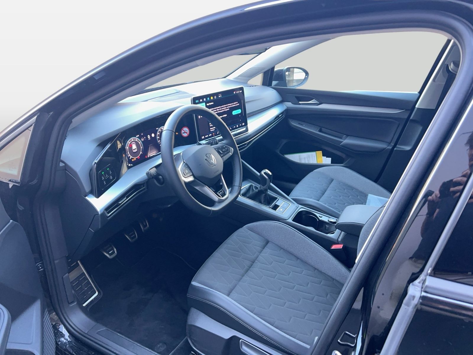 Fahrzeug autohaus mense Fahrzeugabbildung Volkswagen Golf VIII 1.5 TSI Life Goal CarPlay|AHK|ACC|LED