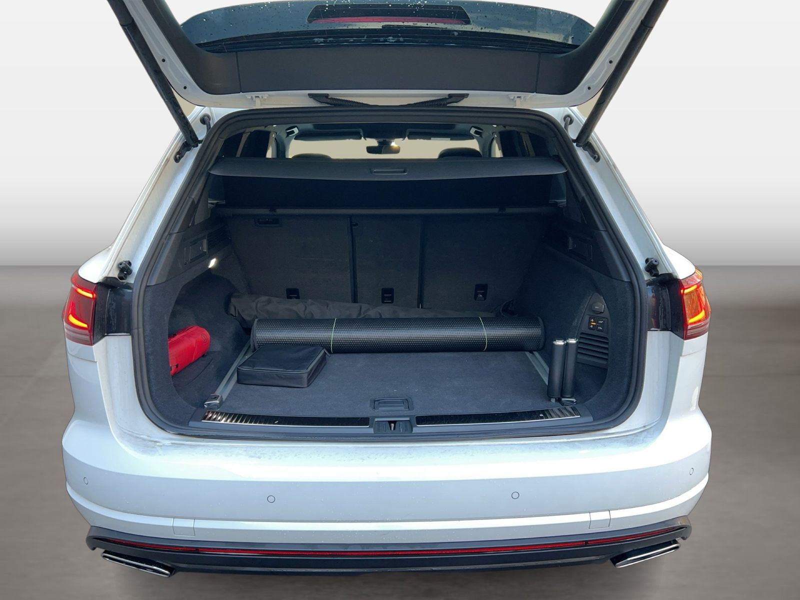 Fahrzeugabbildung Volkswagen Touareg 3.0 TDI DSG 4Motion IQ.Light|Matrix|AHK
