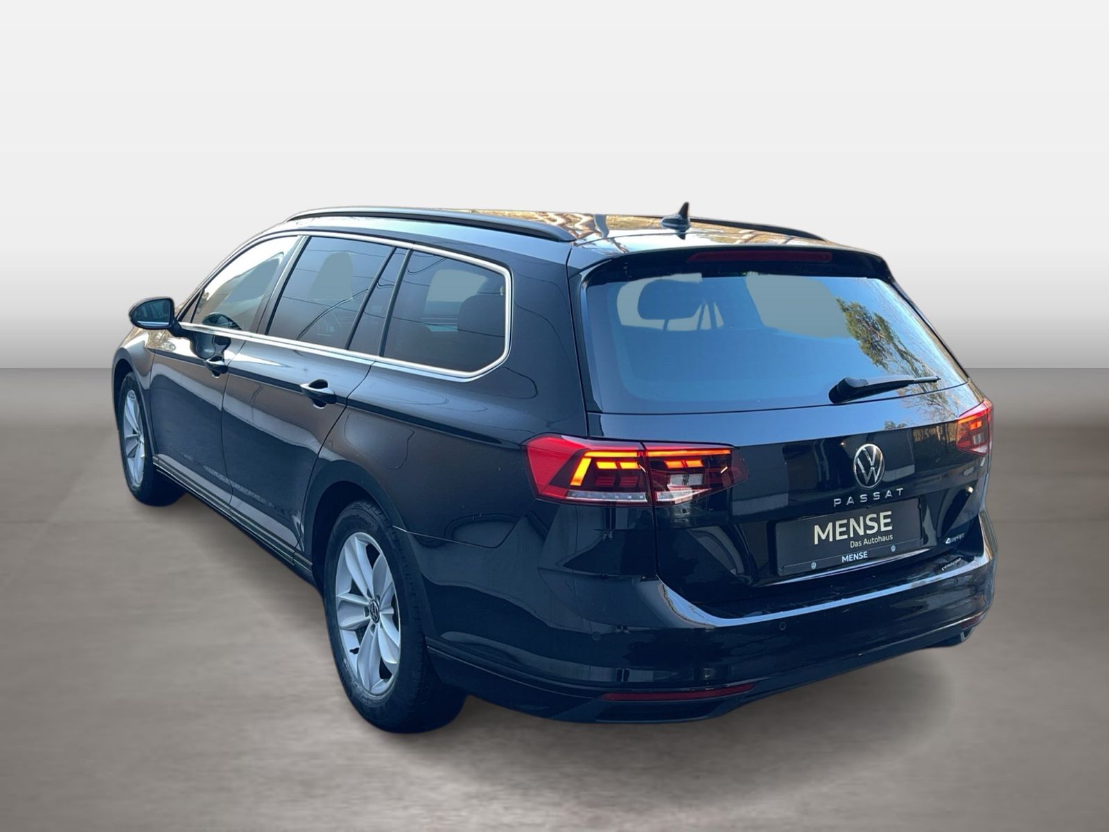 Fahrzeugabbildung Volkswagen Passat Variant 2.0 TDI 4Motion DSG Business AHK