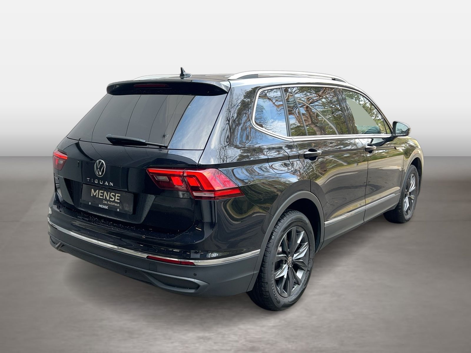 Fahrzeugabbildung Volkswagen Tiguan Allspace 2.0 TDI Life AHK|ACC|Bel.Sitz|LM