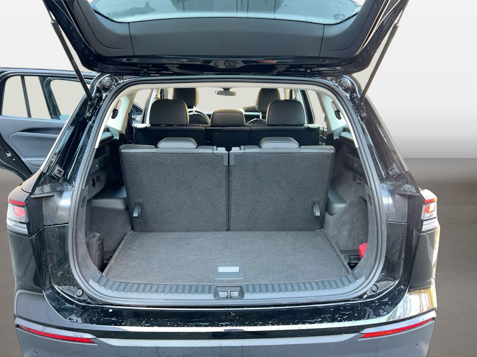 Fahrzeugabbildung Volkswagen Tayron 2.0 TDI DSG 4Motion Life IQ.Light|Matrix