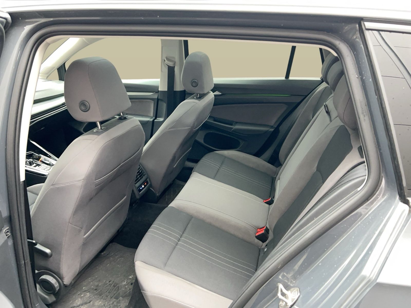 Fahrzeugabbildung Volkswagen Golf VIII Alltrack 2.0 TDI SCR 4Motion DSG SD
