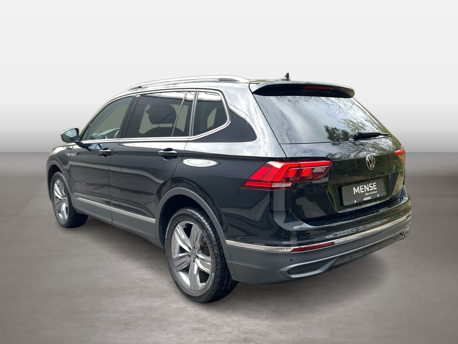 Fahrzeugabbildung Volkswagen Tiguan Allspace 2.0 TSI 4Motion DSG Life AHK|HUD