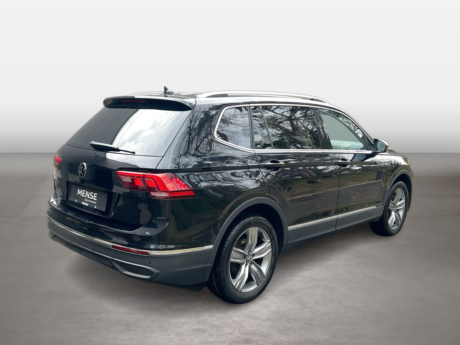 Fahrzeugabbildung Volkswagen Tiguan Allspace 2.0 TSI 4Motion DSG Life AHK|HUD